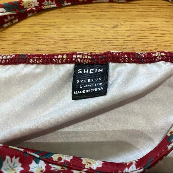 SHEIN Floral Dress - Picture 4 of 4